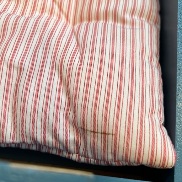 American Girl/Pleasant Company Retired Kirsten Bed, Mattress & Pillow - Picture 13 of 16